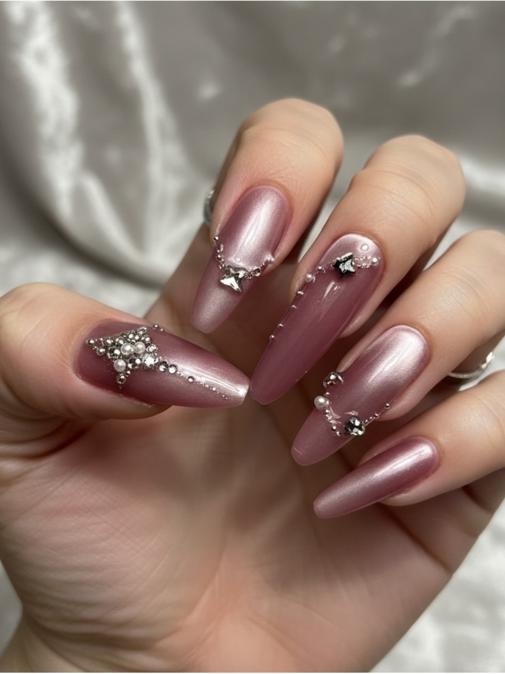 Elegant Purple Press-On Nails with Rhinestones - Picture 2 of 2